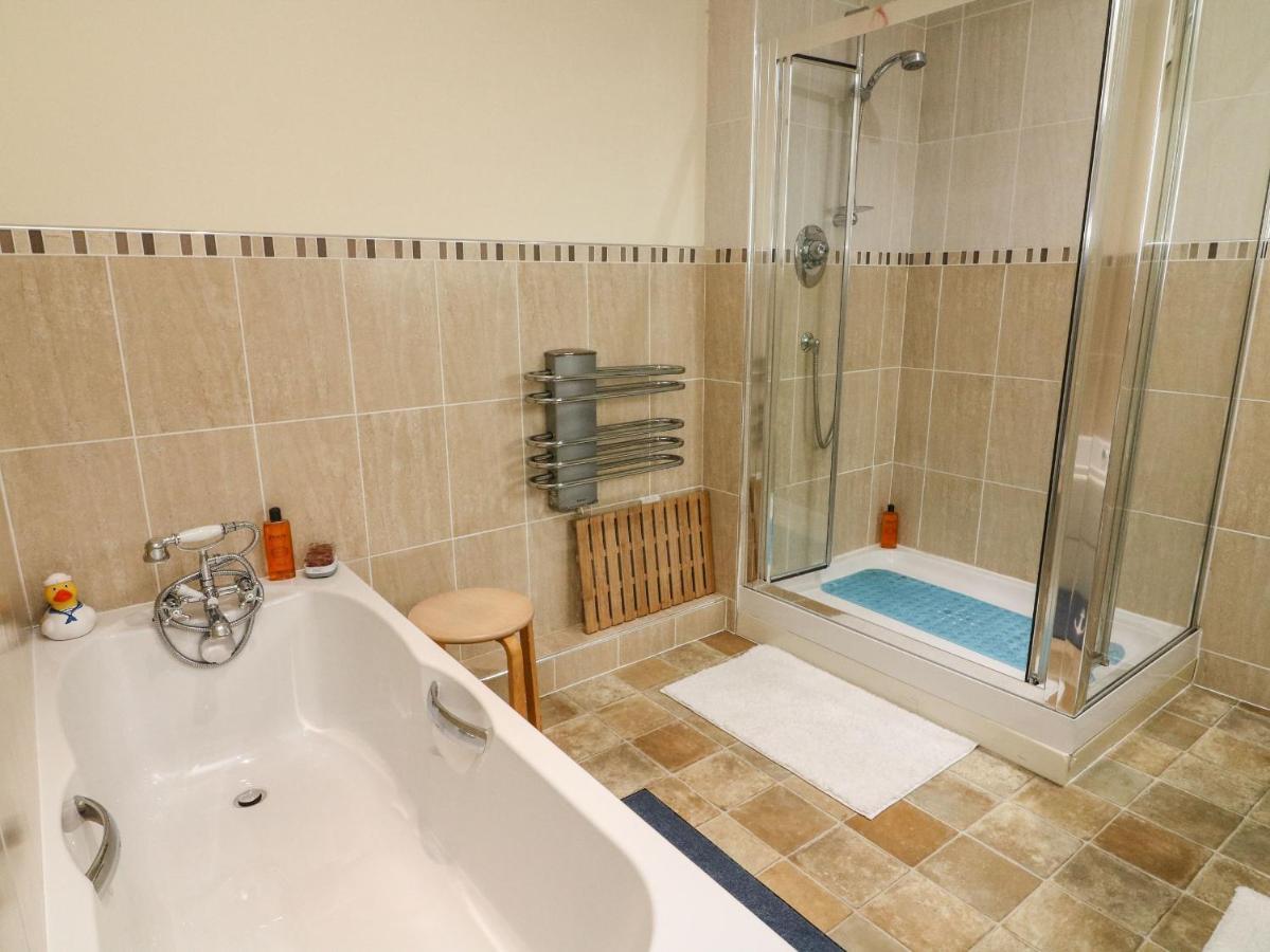 Apartment 1 Morecambe Bagian luar foto